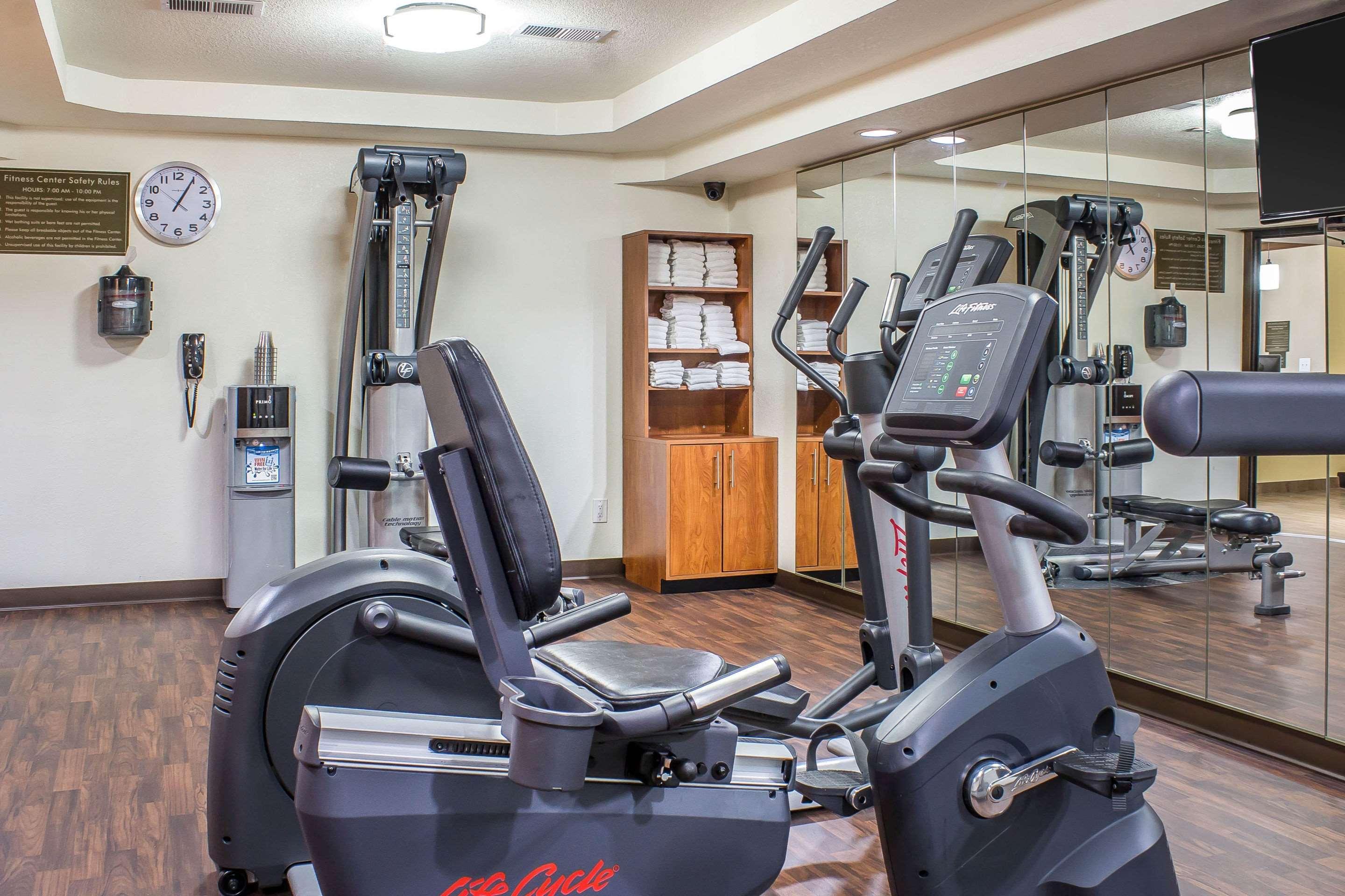 Comfort Inn & Suites Cedar Rapids North - Collins Road מראה חיצוני תמונה